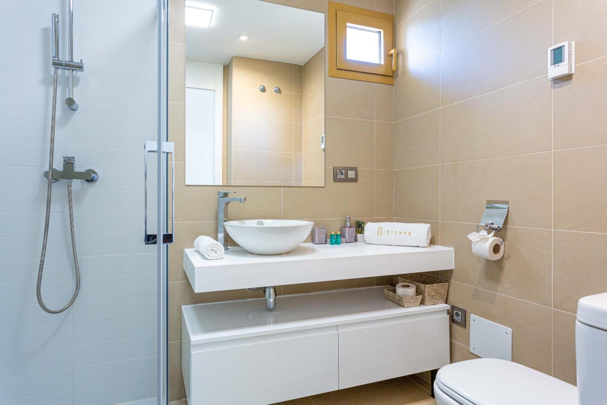 Appartamento Intempo By Holuxe - 051- 5Th Floor Benidorm Esterno foto