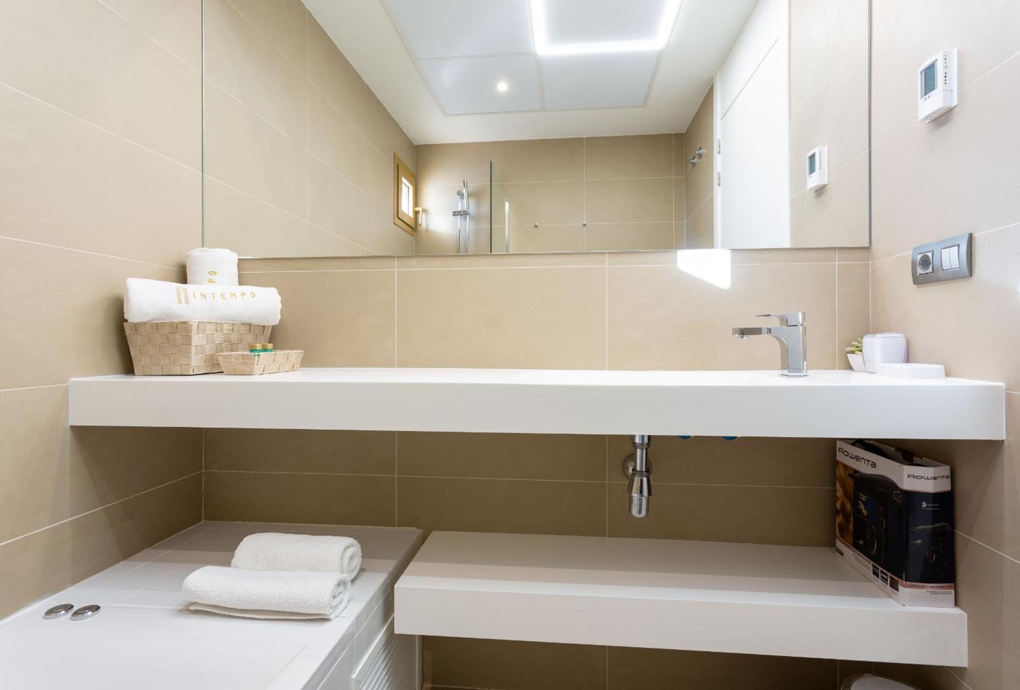 Appartamento Intempo By Holuxe - 051- 5Th Floor Benidorm Esterno foto